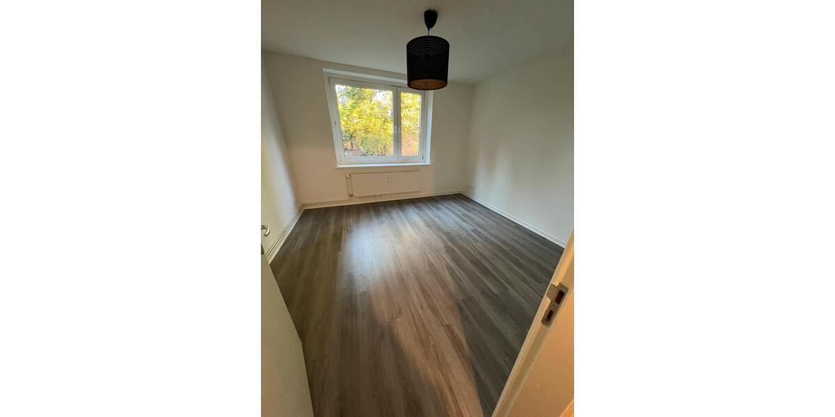 Erdgeschoßwohnung Hamburg Wandsbek - 3 Zimmer, 77 m&sup2;, 1.150&euro; | Angebot:26675218