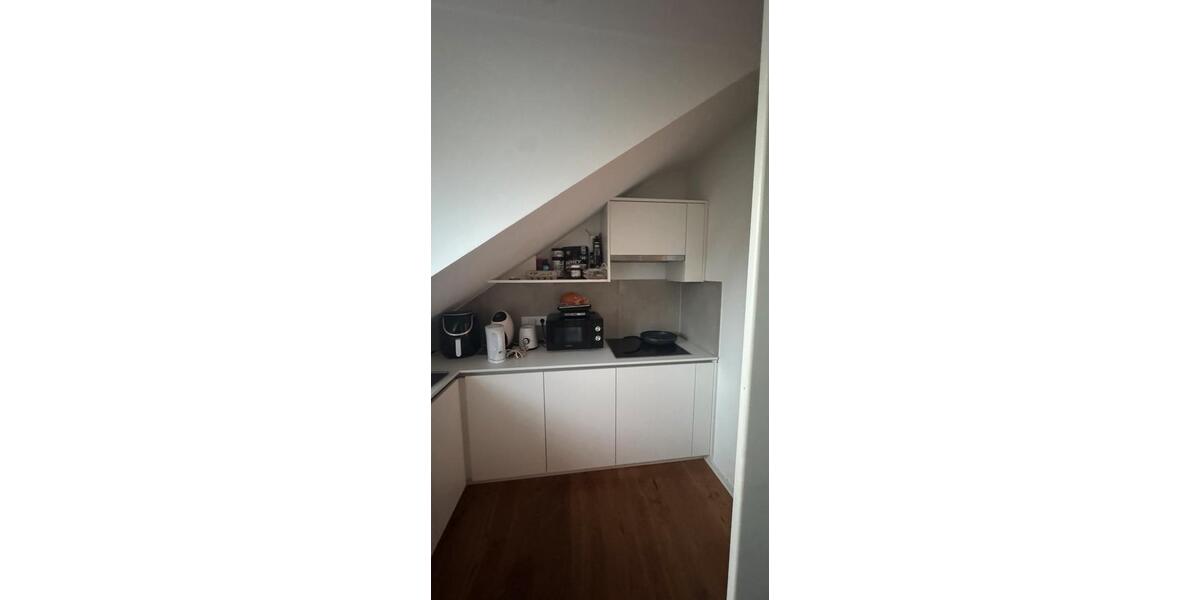 Dachgeschoßwohnung Offenbach am Main Hafen - 2 Zimmer, 50 m&sup2;, 1.100&euro; | Angebot:24691816