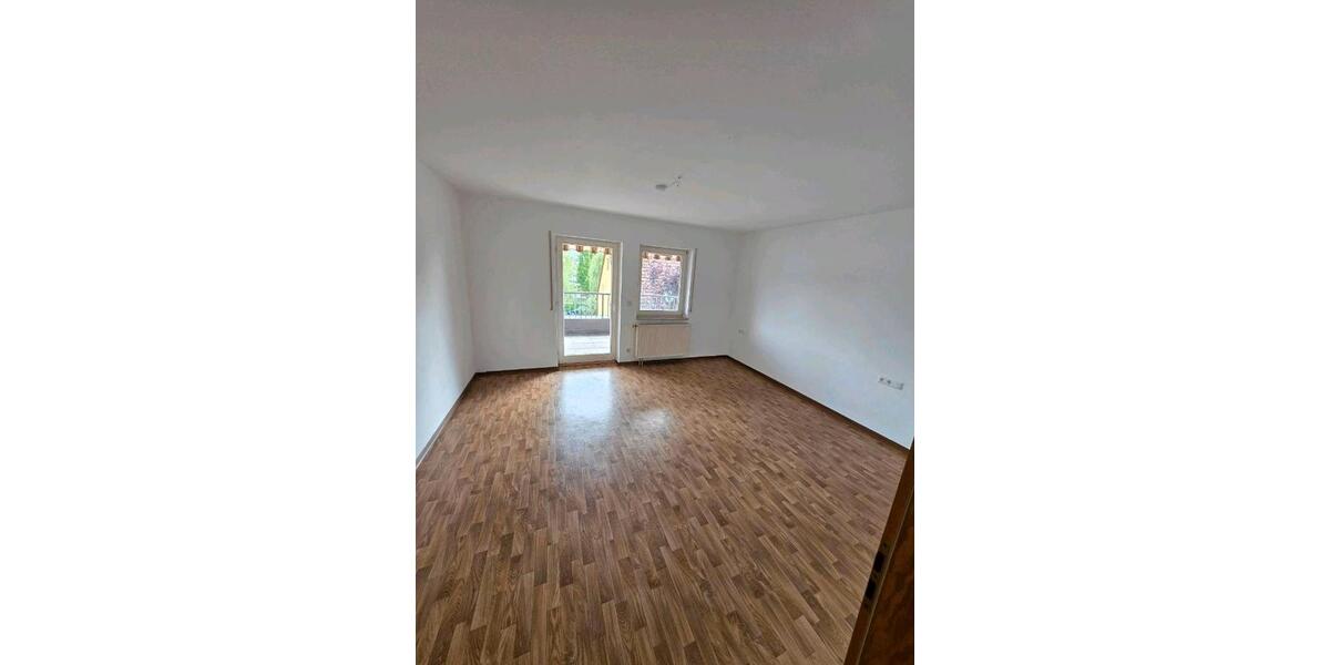 Etagenwohnung Güglingen - 3.5 Zimmer, 87 m&sup2;, 1.050&euro; | Angebot:26611039