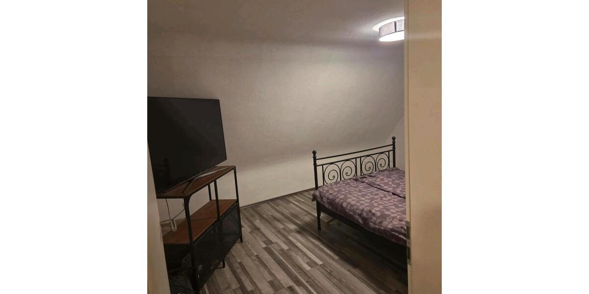 Einfamilienhaus mit Stellplatz und Garten 5 zimmer