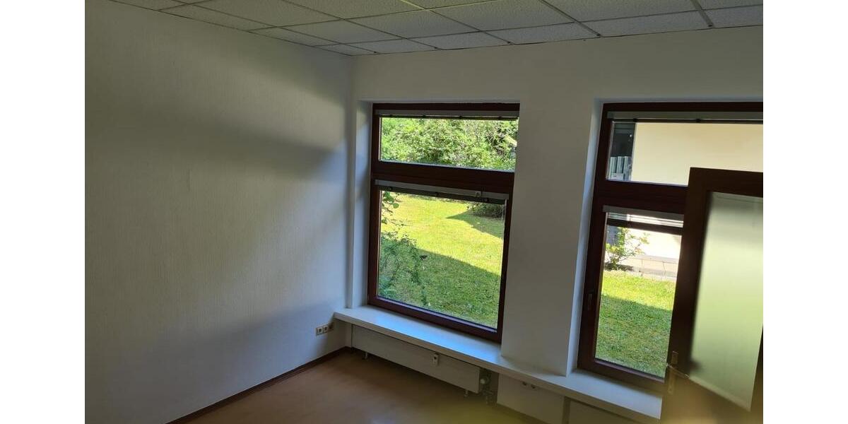 Gewerbeobjekt Baiersdorf - 1.200&euro; | Angebot:24646775