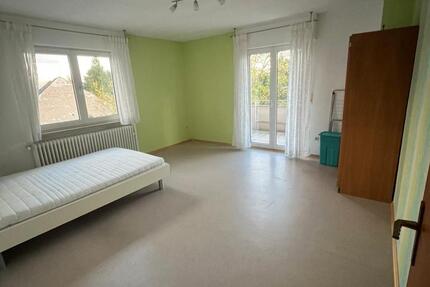 Großes, helles 23 m² Zimmer mit Balkon in 3er-WG (Neugründung) 1 zimmer