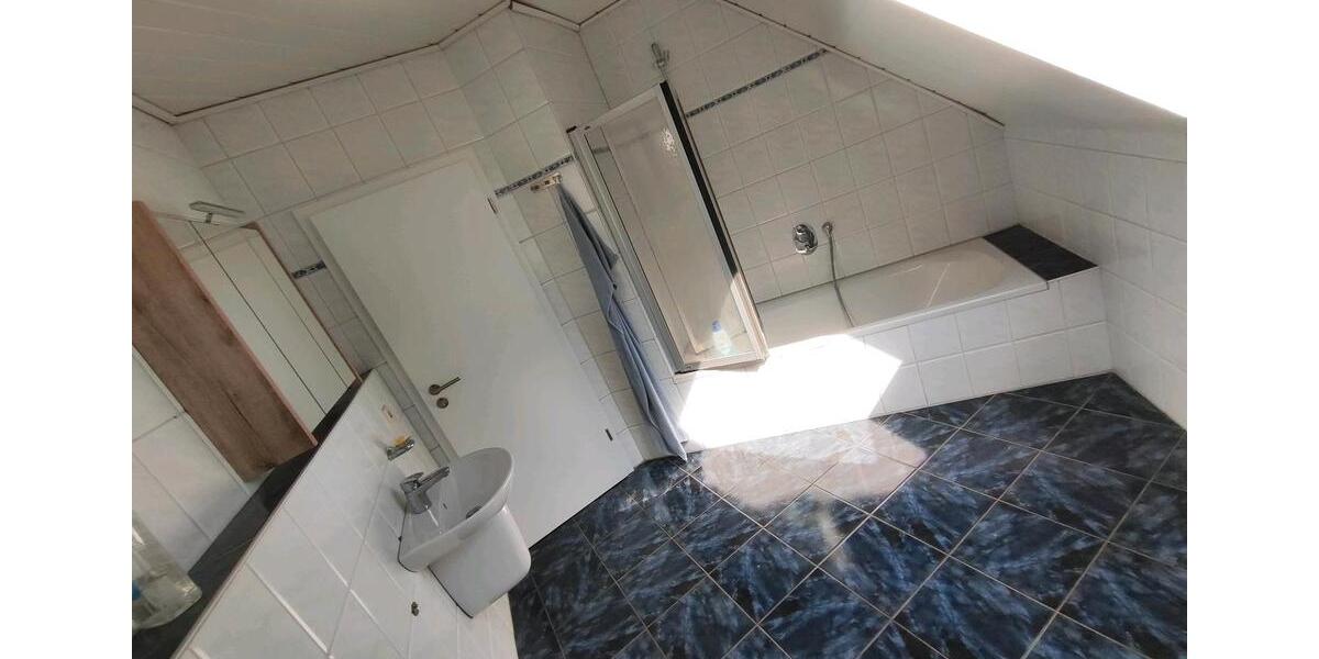 Dachgeschoßwohnung Rheine Gellendorf - 3 Zimmer, 94 m&sup2;, 1.000&euro; | Angebot:23721509