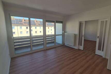 Wohnung Nürnberg Sankt Leonhard - 3 Zimmer, 74 m&sup2;, 800&euro; | Angebot:27032241