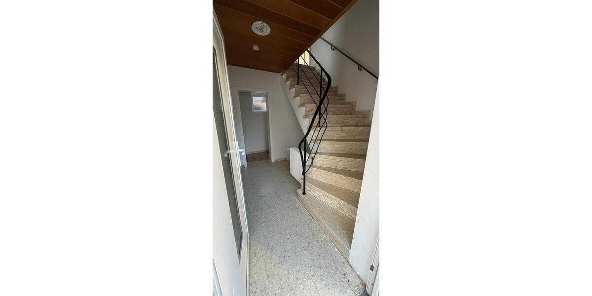 Einfamilienhaus Lingenfeld - 5 Zimmer, 120 m&sup2;, 1.250&euro; | Angebot:26261603