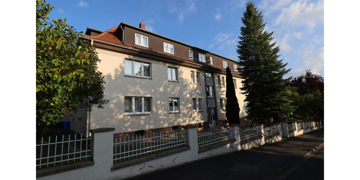 Erdgeschoßwohnung Sondershausen - 4 Zimmer, 99 m&sup2;, 610&euro; | Angebot:24892009