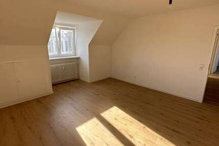 Wohnung Aschaffenburg Schweinheim - 3 Zimmer, 83 m&sup2;, 1.100&euro; | Angebot:26871900