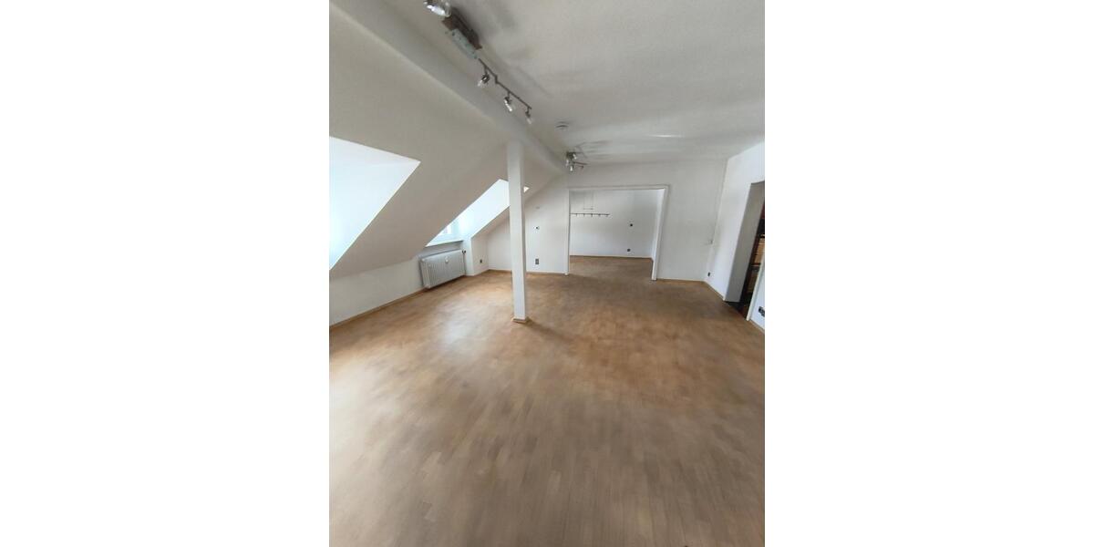 Großzügige 4 12 ZKB-Maisonette-Wohnung (ohne Balkon), Schwetzinger Strasse 4 zimmer