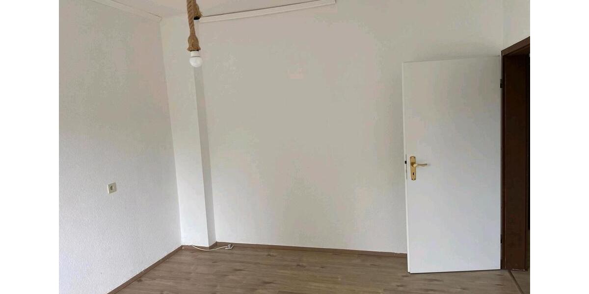 Etagenwohnung Sankt Augustin - 3 Zimmer, 78 m&sup2;, 1.300&euro; | Angebot:26566414