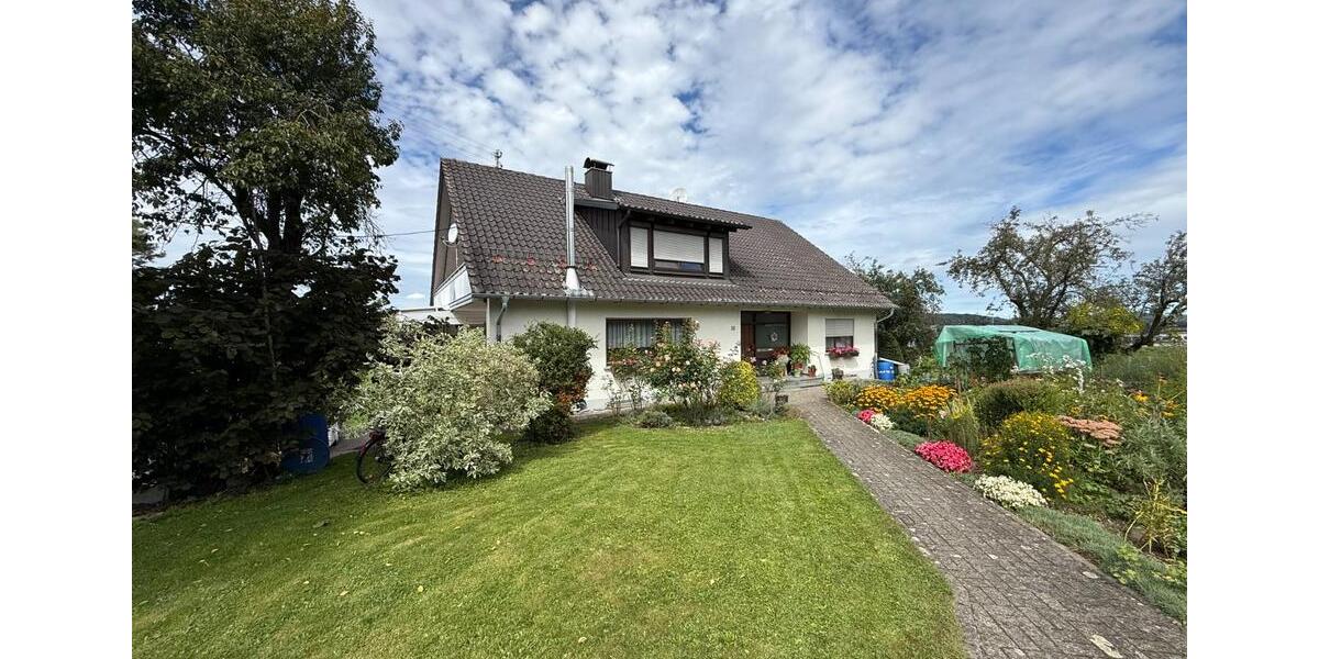 Dachgeschoßwohnung Hochdorf - 4 Zimmer, 100 m&sup2;, 780&euro; | Angebot:25223838