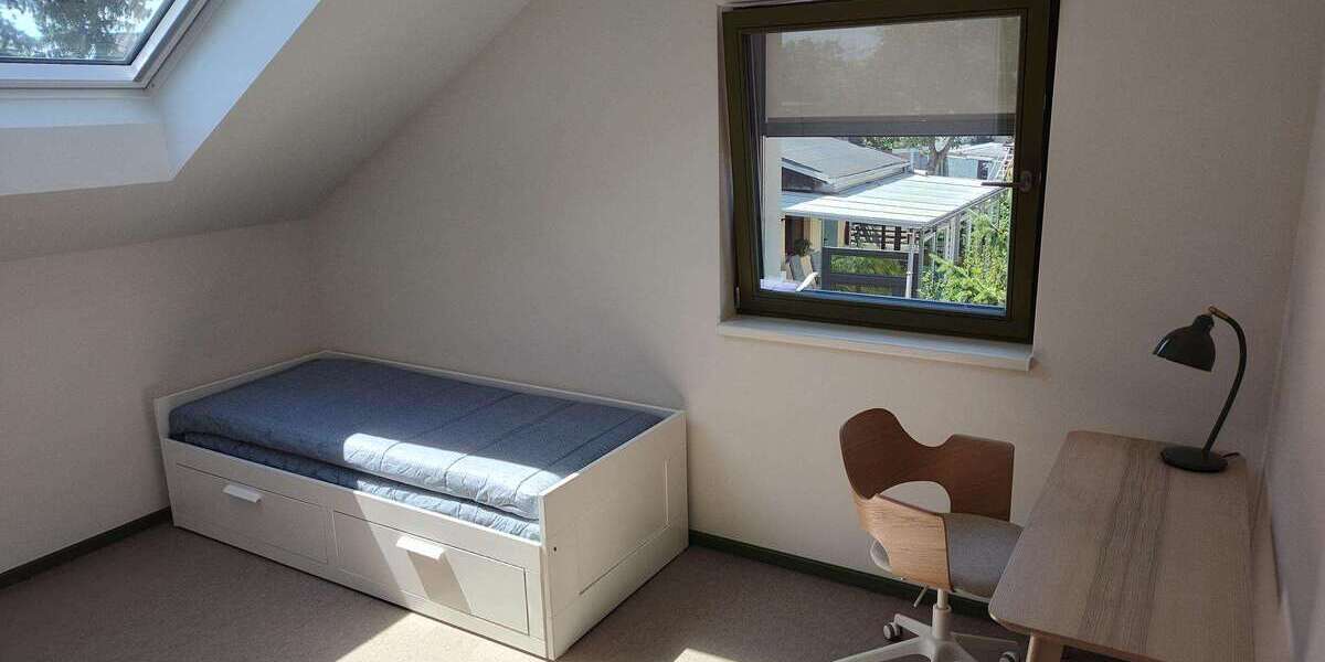 Etagenwohnung Berlin Treptow-Köpenick - 4 Zimmer, 95 m&sup2;, 1.570&euro; | Angebot:26998013