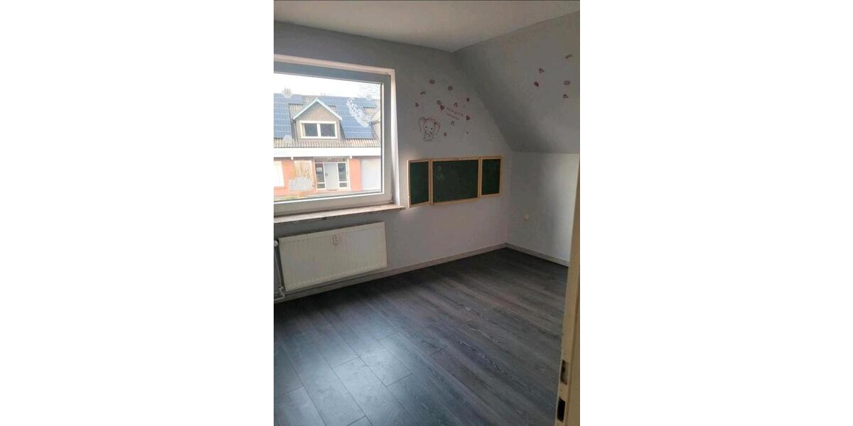 Erdgeschoßwohnung Bremervörde - 4 Zimmer, 86 m&sup2;, 850&euro; | Angebot:26617809