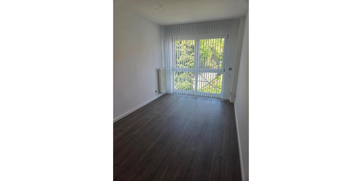 Etagenwohnung Nürnberg Gebersdorf - 4 Zimmer, 105 m&sup2;, 1.350&euro; | Angebot:26706108