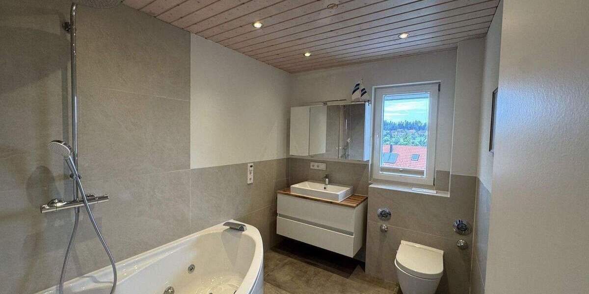 Einfamilienhaus Freudenstadt Dietersweiler - 8 Zimmer, 170 m&sup2;, 1.790&euro; | Angebot:24248750