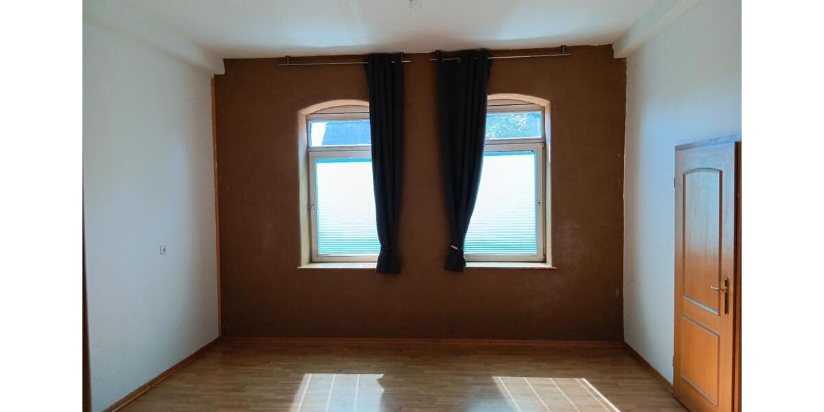 Erdgeschoßwohnung Wedemark - 5 Zimmer, 160 m&sup2;, 990&euro; | Angebot:26633446