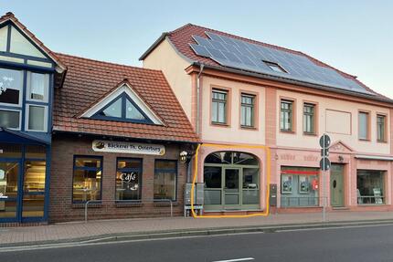 Gewerbefläche Bürofläche Ladenfläche Nagelstudio etc. in Tucheim zimmer