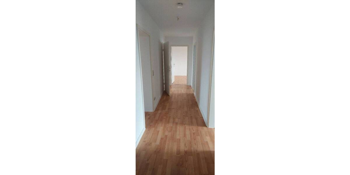 Etagenwohnung Stralsund Kniepervorstadt - 4 Zimmer, 101 m&sup2;, 890&euro; | Angebot:26207418