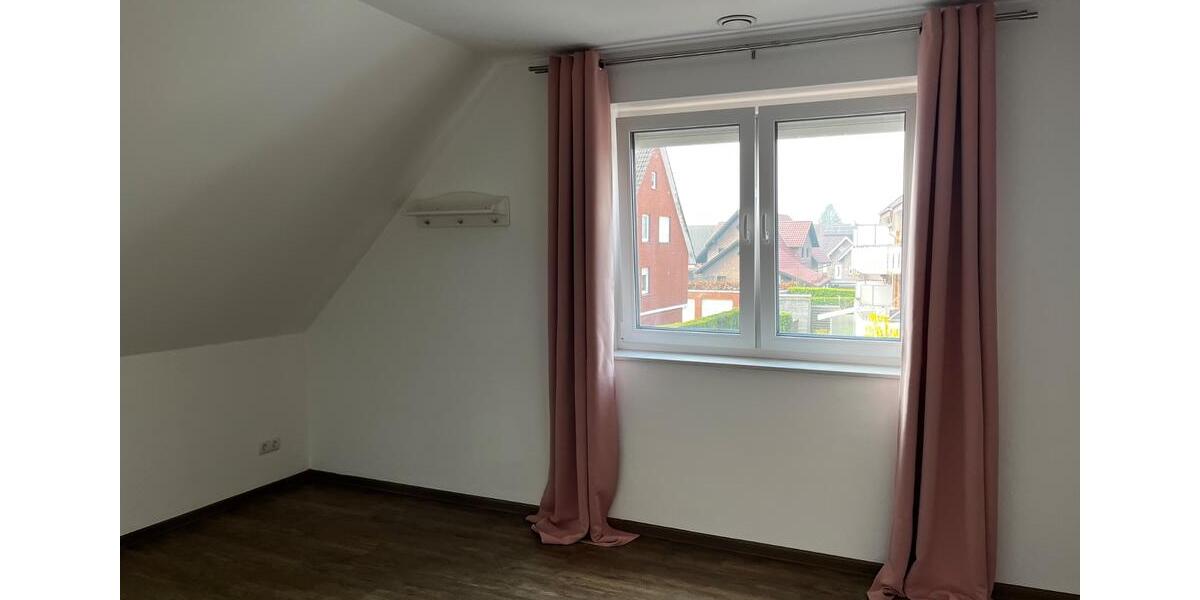 Doppelhaushälfte Meppen - 4 Zimmer, 100 m&sup2;, 1.200&euro; | Angebot:26490635