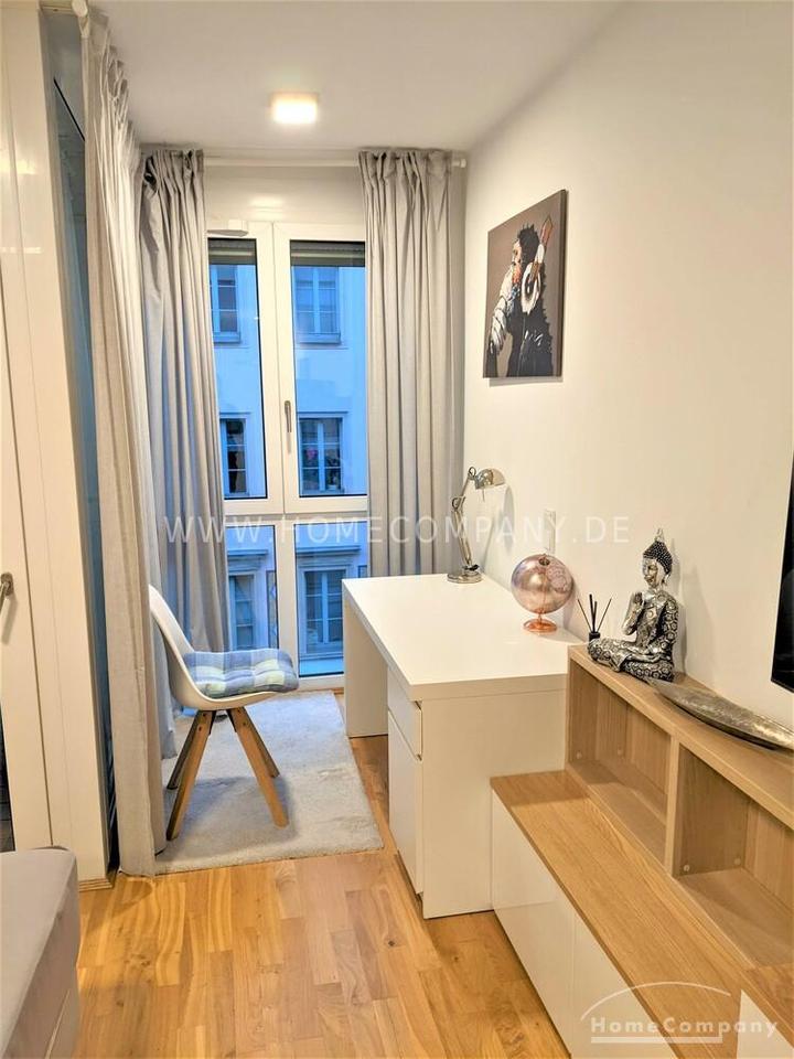 MöbliertFurnished 1-Zimmer Apartment mit Balkon in Dresden-Äußere Neustadt max. 2 Personen zimmer