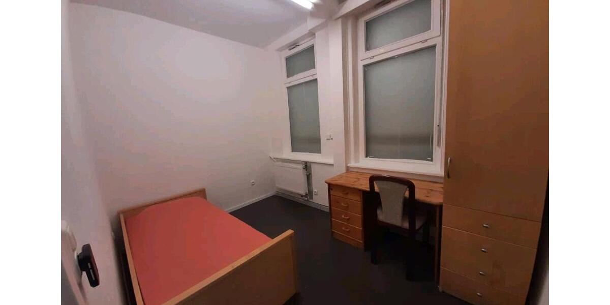 Zimmer in WG Wohnung in Celle, 20 min. bis Hannover, Lüneburg 4 zimmer