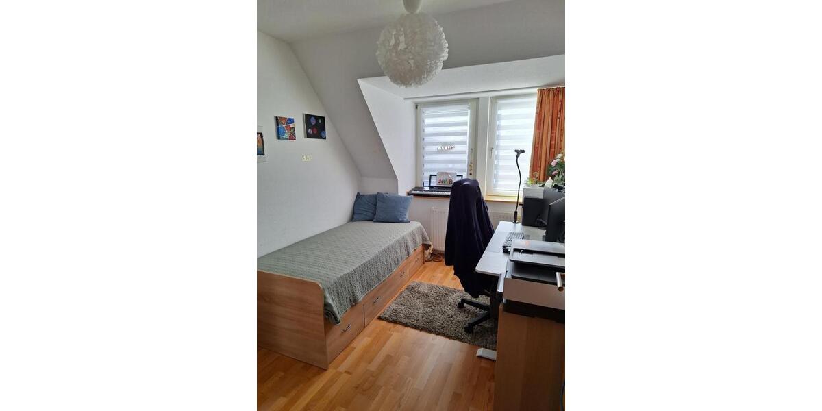 Dachgeschoßwohnung Rheurdt - 3 Zimmer, 63 m&sup2;, 550&euro; | Angebot:24941222