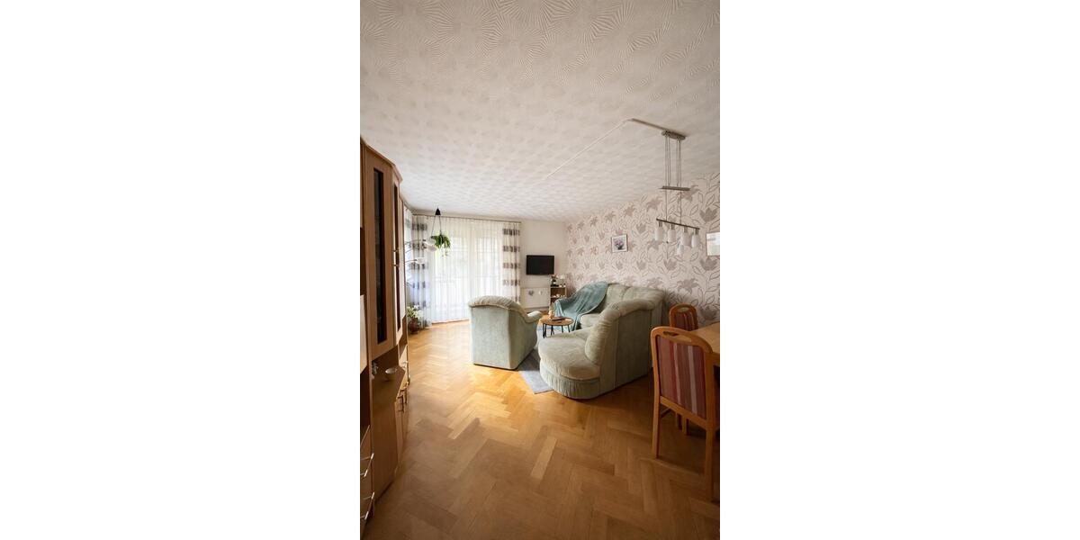 Etagenwohnung Auerbach/Vogtland Vogtland - 2 Zimmer, 71 m&sup2;, 460&euro; | Angebot:26048424
