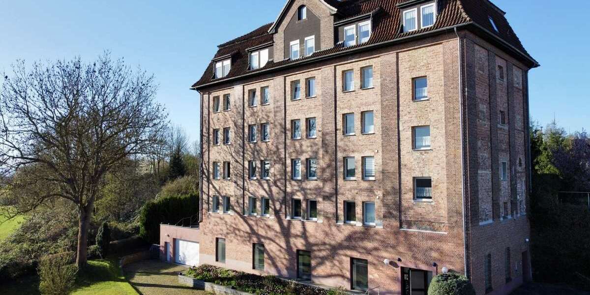 Etagenwohnung Vellmar - 7 Zimmer, 190 m&sup2;, 1.800&euro; | Angebot:27363234