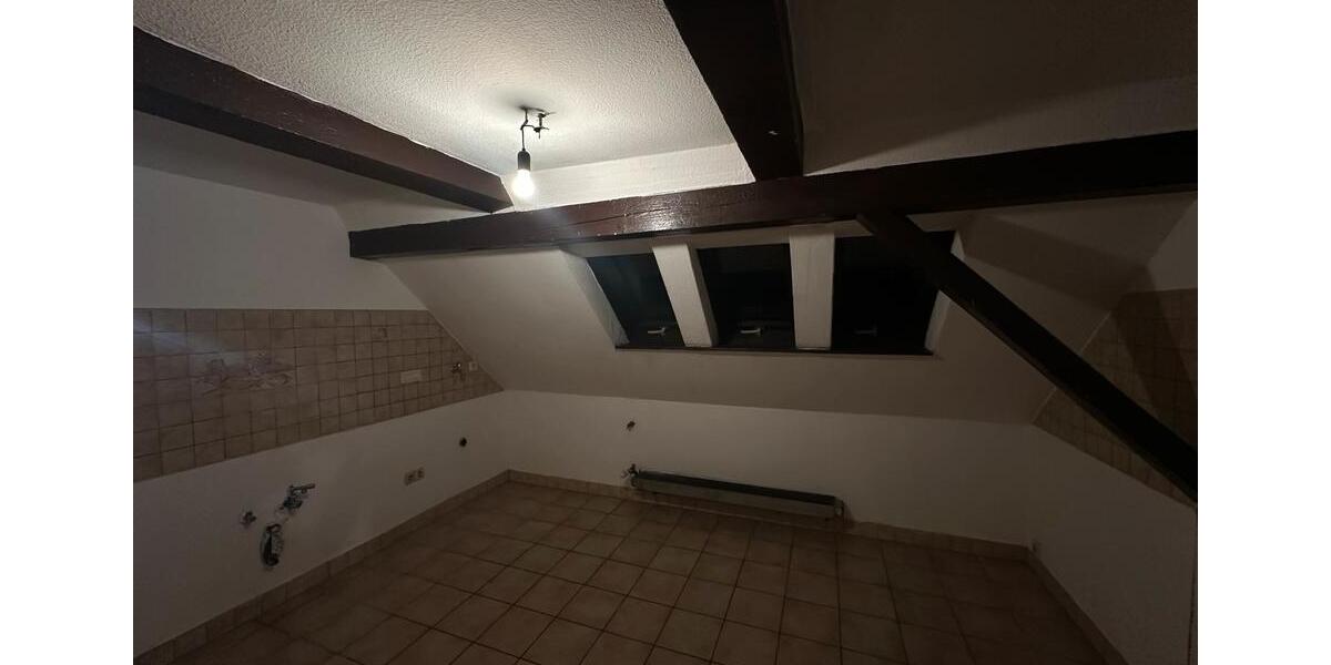 Dachgeschoßwohnung Lustadt - 3 Zimmer, 55 m&sup2;, 600&euro; | Angebot:24479282