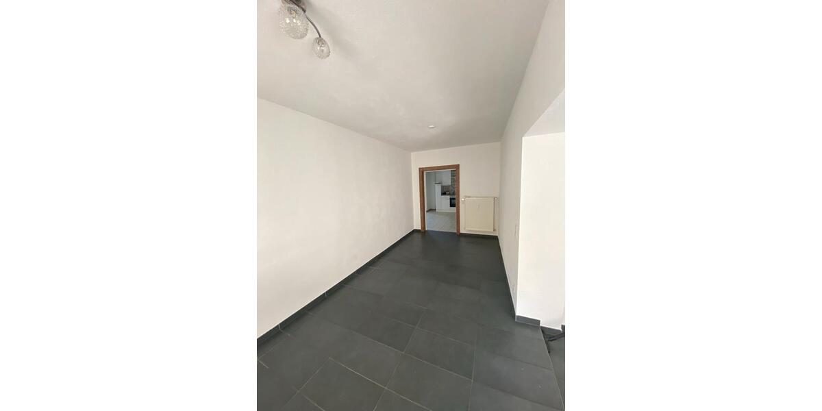 Erdgeschoßwohnung Albstadt - 3.5 Zimmer, 125 m&sup2;, 1.000&euro; | Angebot:25576457