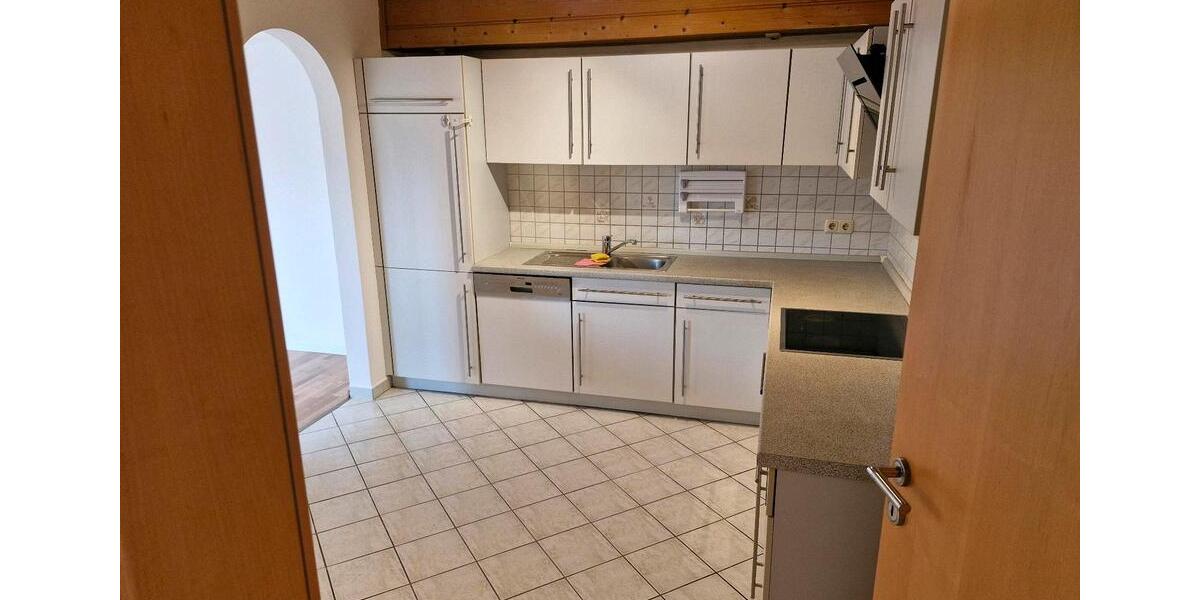 Etagenwohnung Hengersberg - 3 Zimmer, 100 m&sup2;, 900&euro; | Angebot:26682587