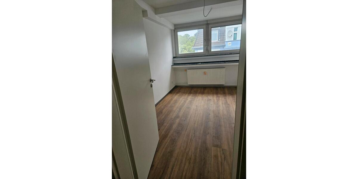Dachgeschoßwohnung Duisburg Duisburg-Mitte - 2 Zimmer, 45 m&sup2;, 450&euro; | Angebot:26659109