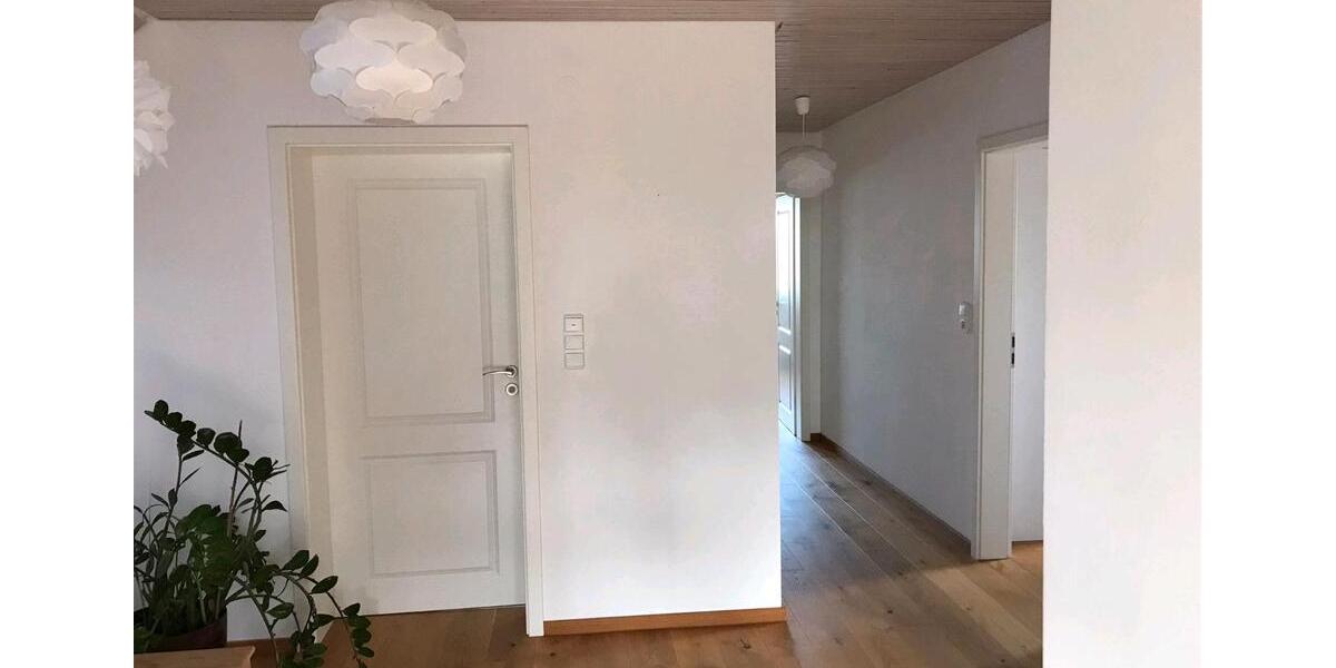 Etagenwohnung Bad Königshofen im Grabfeld - 4 Zimmer, 100 m&sup2;, 800&euro; | Angebot:26058115