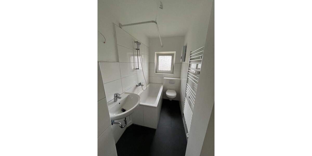 Etagenwohnung Radevormwald Innenstadt - 1 Zimmer, 39 m&sup2;, 399&euro; | Angebot:24255811