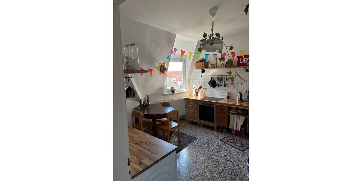 Etagenwohnung Hildesheim Itzum-Marienburg - 4 Zimmer, 97 m&sup2;, 800&euro; | Angebot:26026113