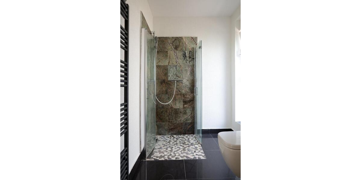 Terrassenwohnung Kassel Harleshausen - 4 Zimmer, 172 m&sup2;, 1.550&euro; | Angebot:25650709