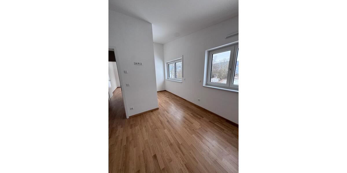 Doppelhaushälfte Irchenrieth - 5 Zimmer, 186 m&sup2;, 2.000&euro; | Angebot:26049226