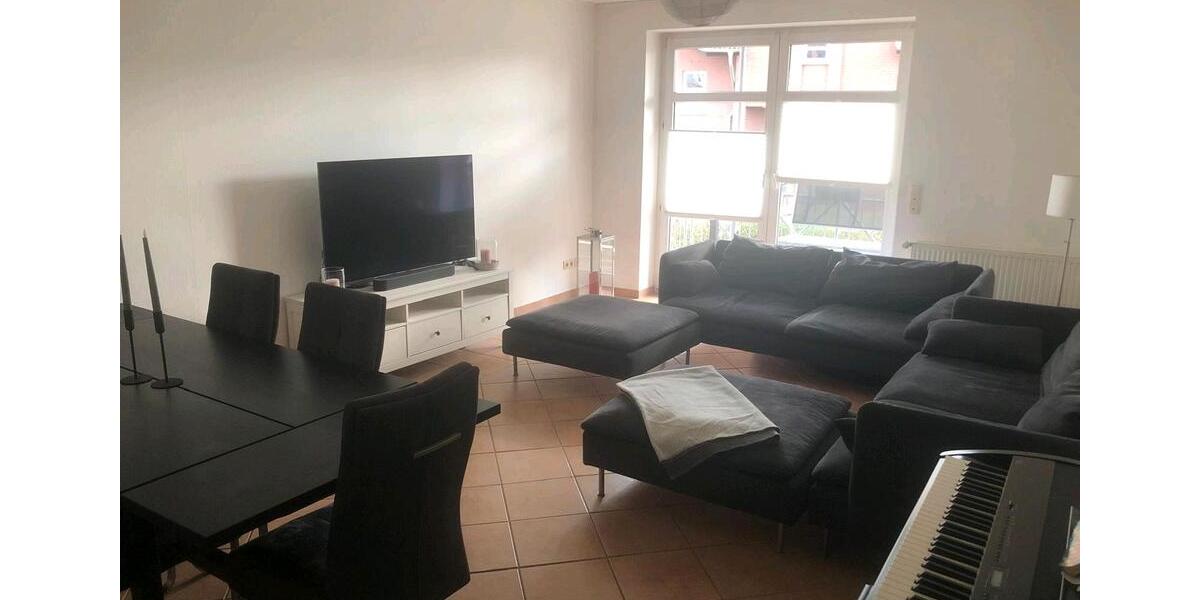 Etagenwohnung Bückeburg - 4 Zimmer, 100 m&sup2;, 1.350&euro; | Angebot:26048281