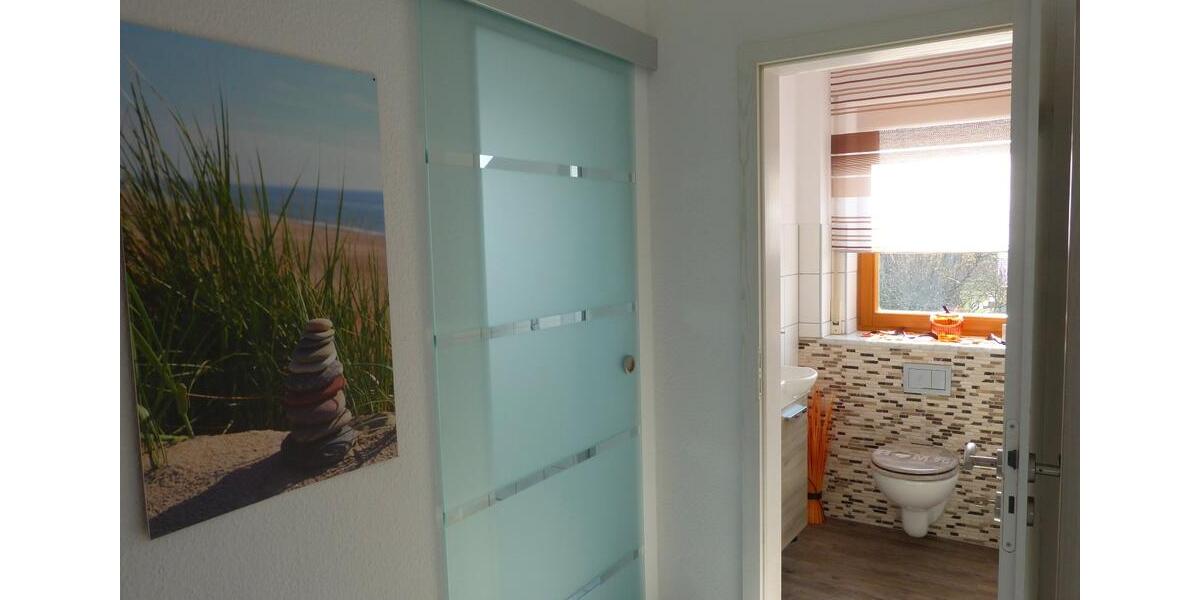 schöne helle großzügige 2 Zimmerwohnung mit großem Balkon 2 zimmer