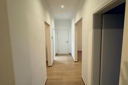 Wohnung Breitenworbis - 3 Zimmer, 75 m&sup2;, 595&euro; | Angebot:25205335
