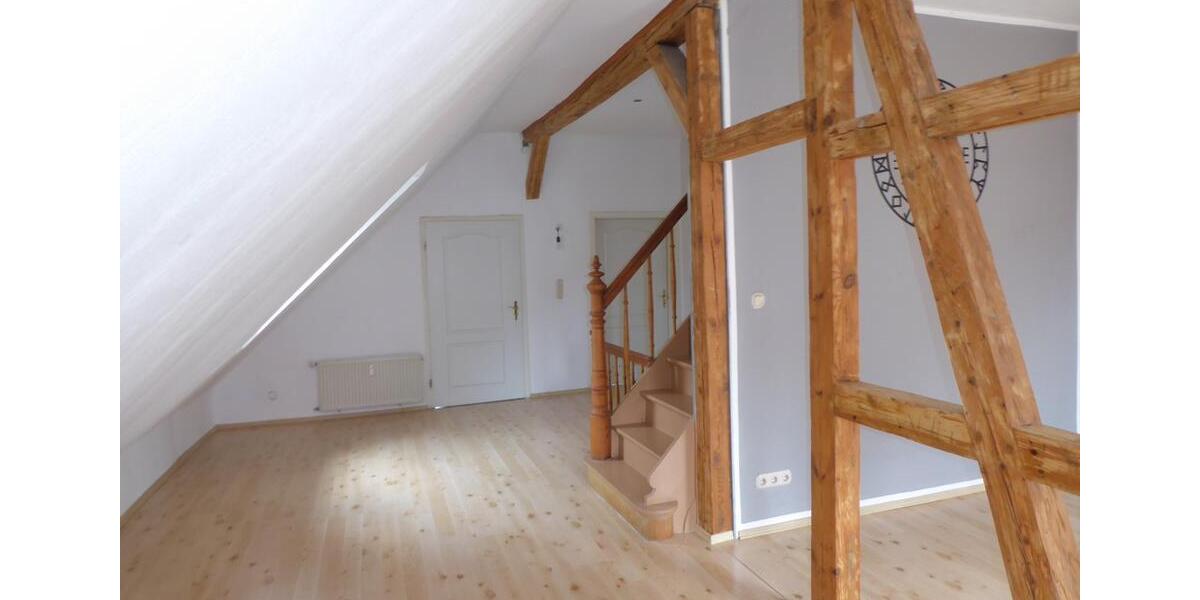 Dachgeschoßwohnung Beedenbostel - 3 Zimmer, 100 m&sup2;, 620&euro; | Angebot:26224119