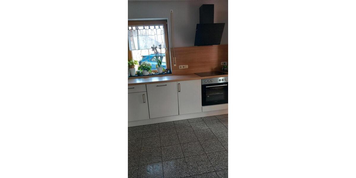 Einfamilienhaus Ortenburg - 10 Zimmer, 196 m&sup2;, 1.500&euro; | Angebot:25654867