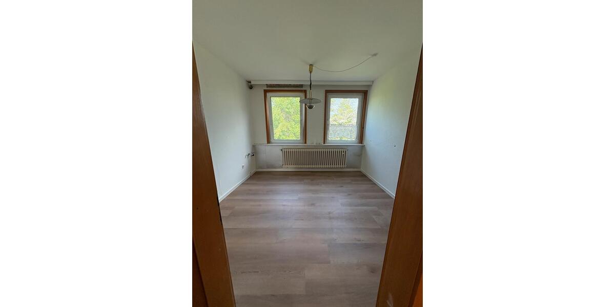 Dachgeschoßwohnung Helpsen - 3.5 Zimmer, 75 m&sup2;, 600&euro; | Angebot:26597751