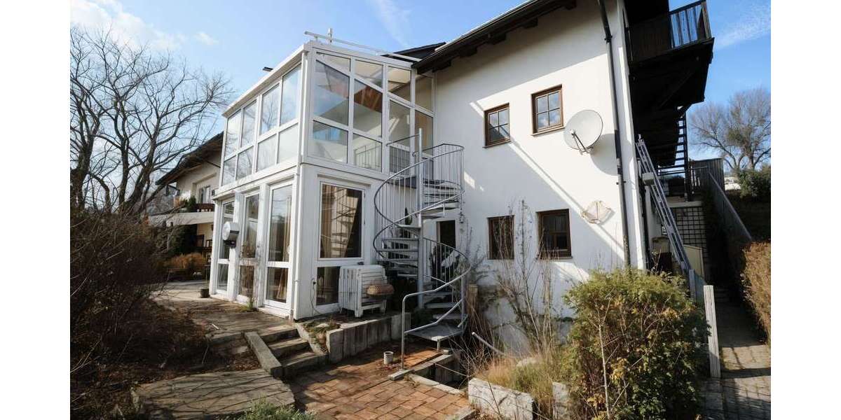 Etagenwohnung Buchbach - 5 Zimmer, 160 m&sup2;, 1.490&euro; | Angebot:24155843