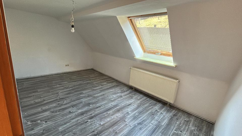 Dachgeschoßwohnung Osterode am Harz - 4 Zimmer, 120 m&sup2;, 700&euro; | Angebot:25299216