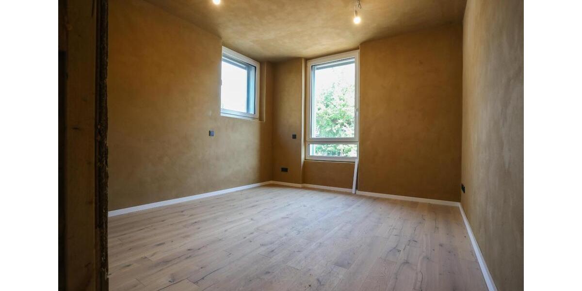 Traumhaus in Vicht, Erstbezug, 5 Zimmer Büro Apartment 5 zimmer