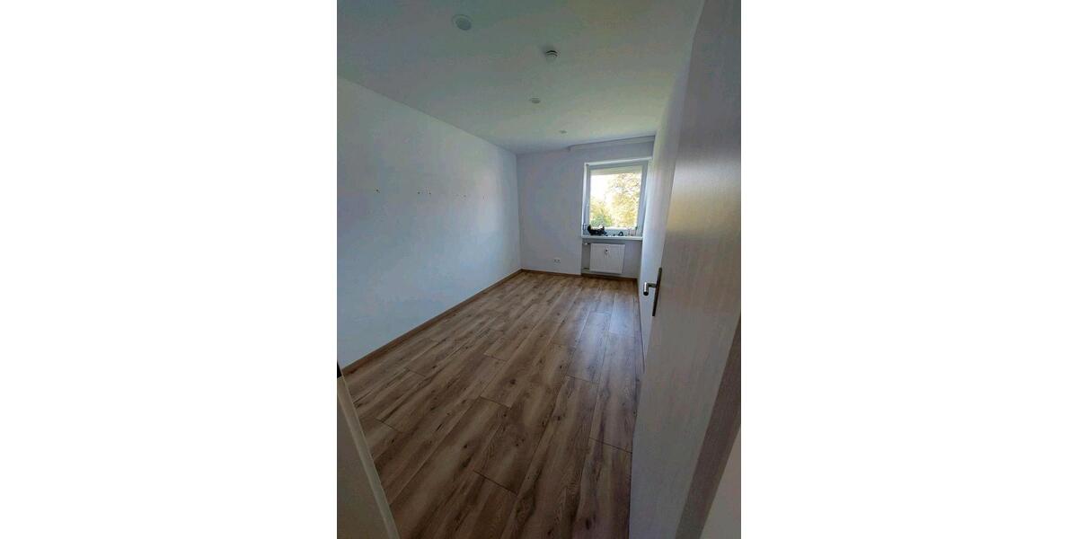 Etagenwohnung Wunsiedel - 4.5 Zimmer, 100 m&sup2;, 900&euro; | Angebot:26232120