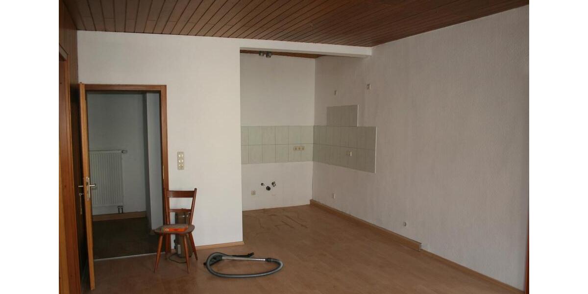 Einfamilienhaus Reisbach Englmannsberg - 8 Zimmer, 300 m&sup2;, 2.400&euro; | Angebot:26383330