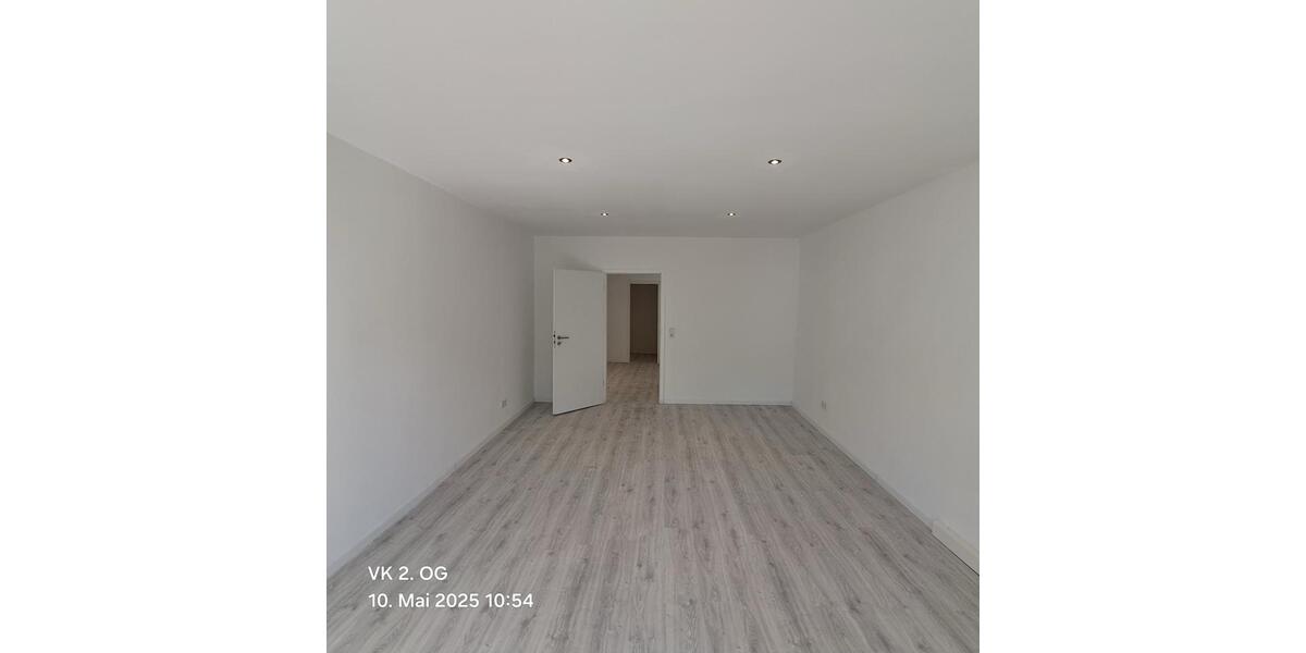 Etagenwohnung Völklingen - 4 Zimmer, 110 m&sup2;, 900&euro; | Angebot:24887859