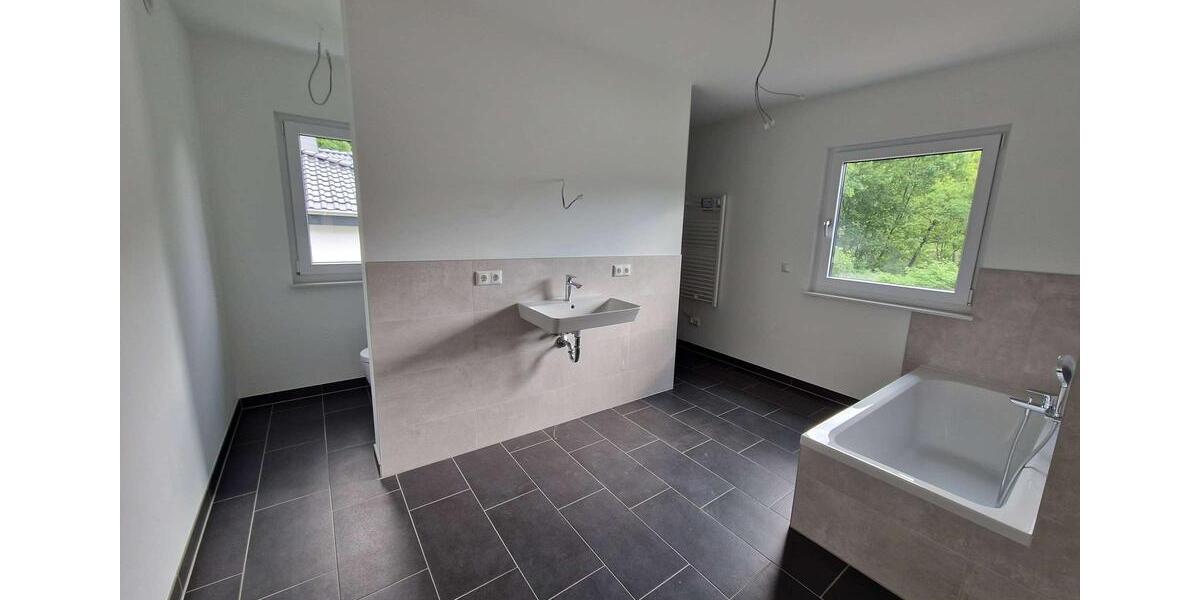 Einfamilienhaus Schleiden - 5 Zimmer, 150 m&sup2;, 1.550&euro; | Angebot:26489523