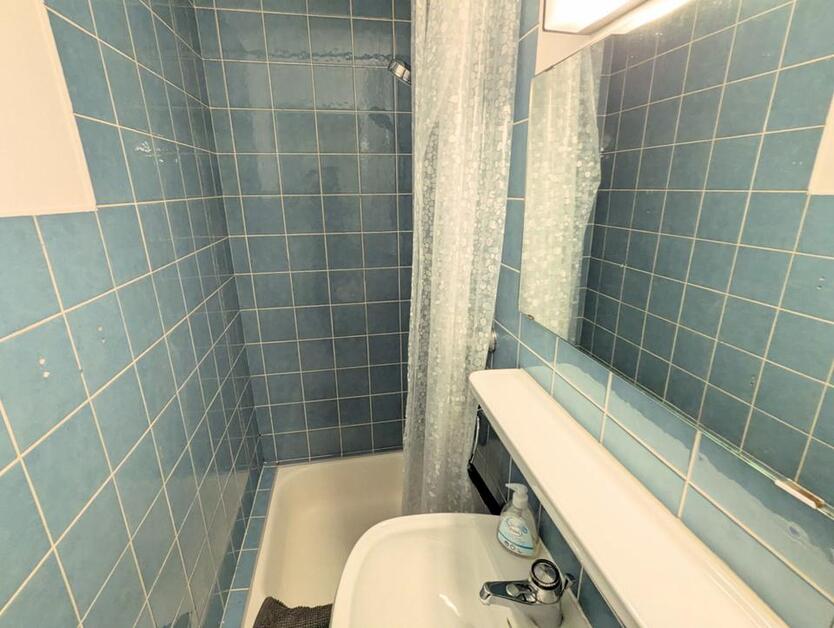 1-Zimmerwohnung mit Wlan, Küche, DuscheWC, TV, Waschmaschine